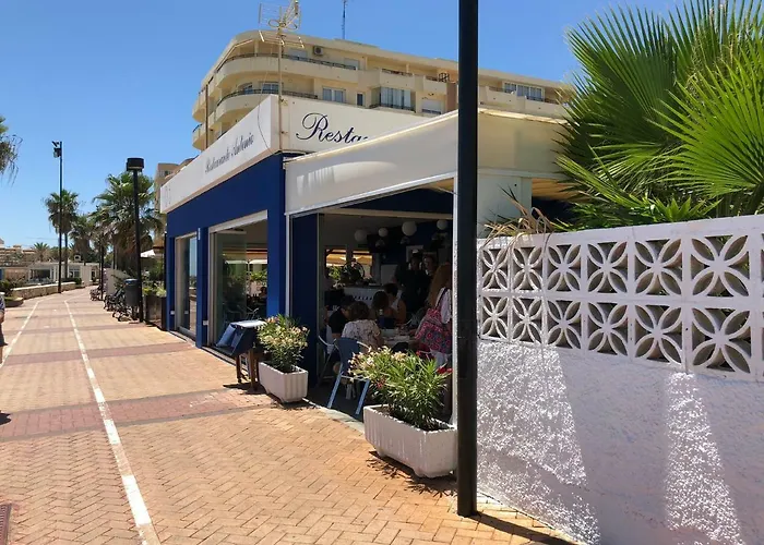 Rentcostadelsol Dona Sofia A Fuengirola