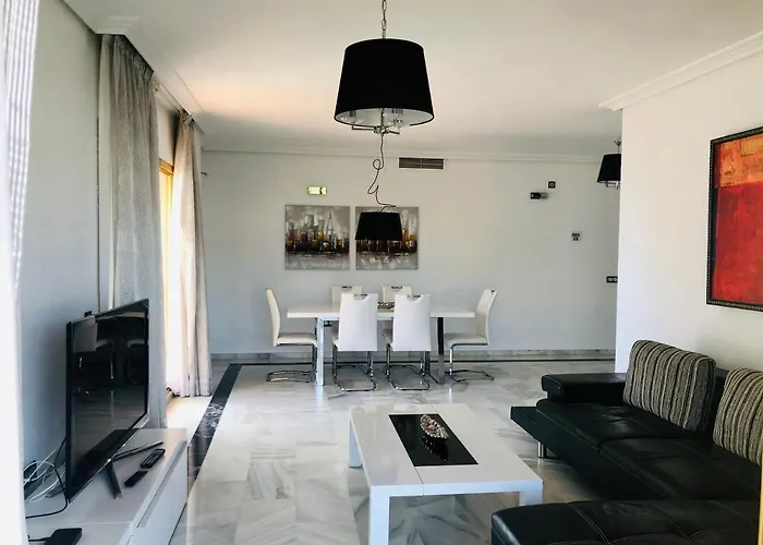 Rentcostadelsol Dona Sofia A Διαμέρισμα *